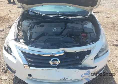 2015 Nissan Altima 2.5 S z USA, uszkodzony, nr VIN 1N4AL3AP4FC270774